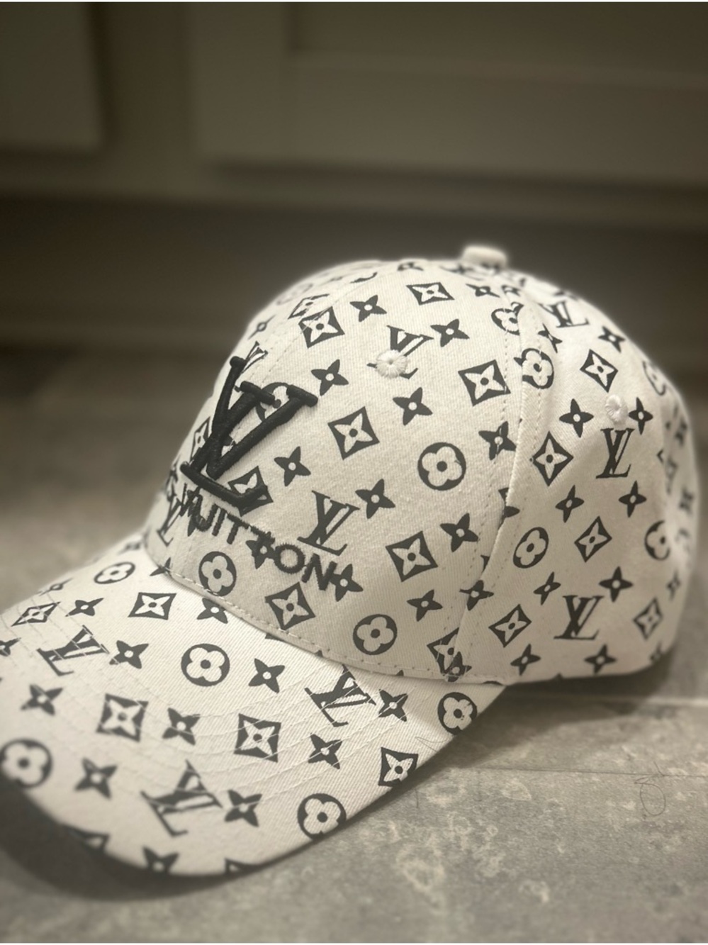 Louis Vuitton White Baseball Cap with Black Monogram